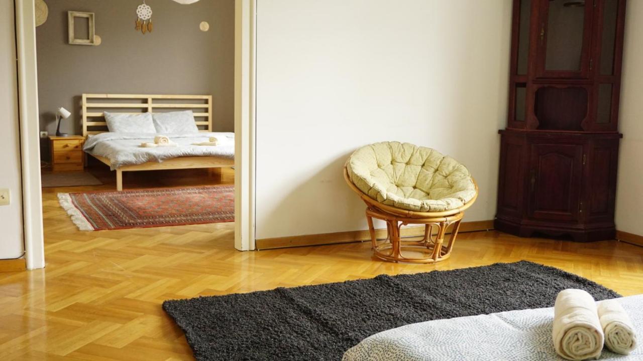Green Land Apartment Belgrade Extérieur photo